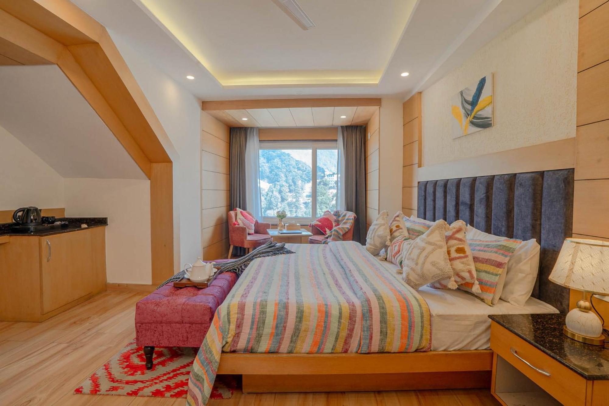 Hotel Super @Mall Road Mussoorie Bagian luar foto